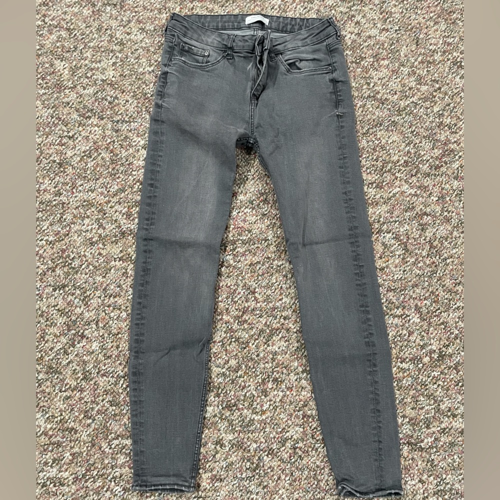 Zara Women Gray Stretchy Jeans